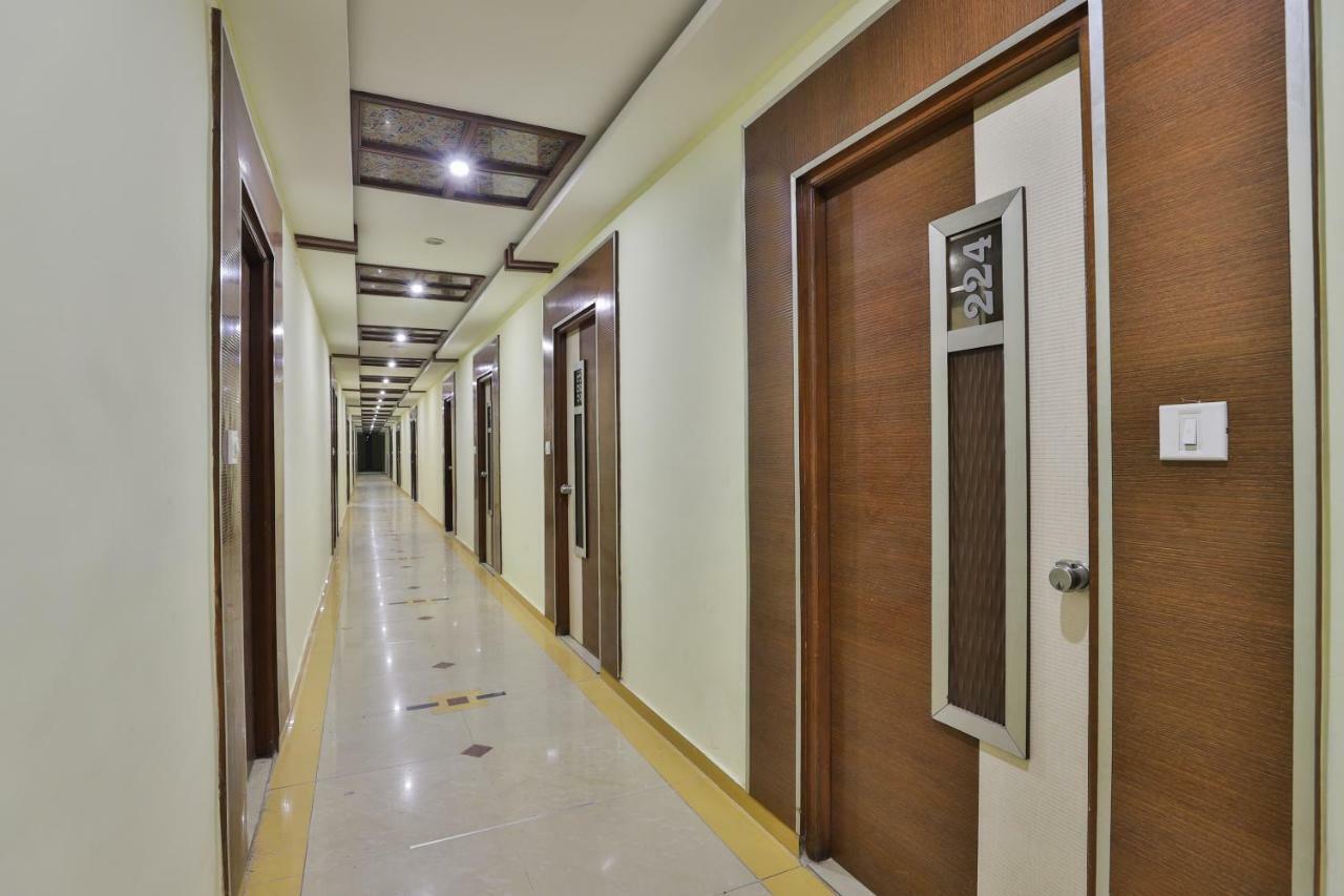 Oyo Flagship 19003 Hotel Rudra Mahal Ahmedabad Exterior foto